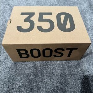 Adidas Yeezy 350